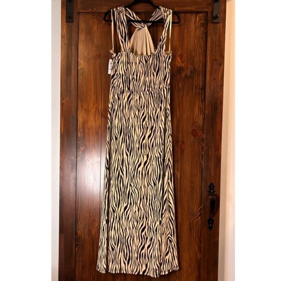 I.N.C. International Concepts Petite Zebra Printed Halter Maxi Dress NWT - Picture 7 of 9